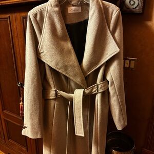 Calvin Klein, tan/beige women’s pea coat/ overcoat size XL, below the knee